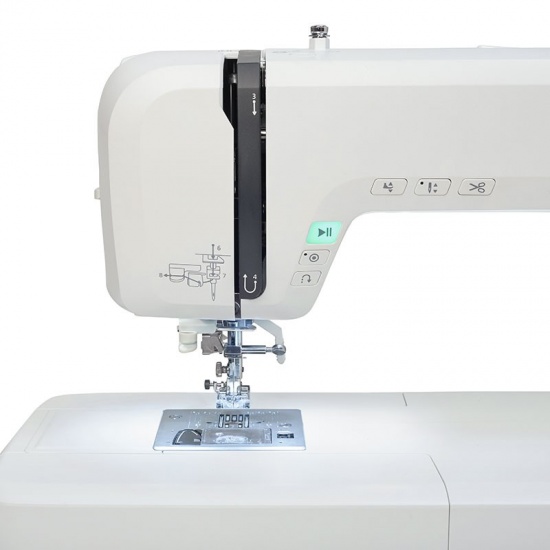 Швейна машина Necchi Creator C700