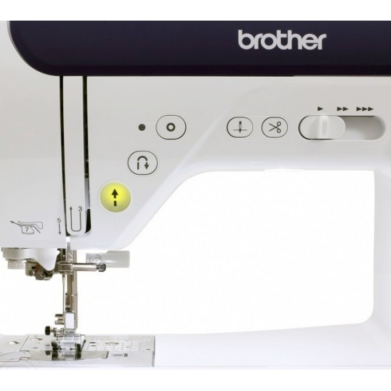 Швейно-вышивальная машина Brother Innov-is NV F480