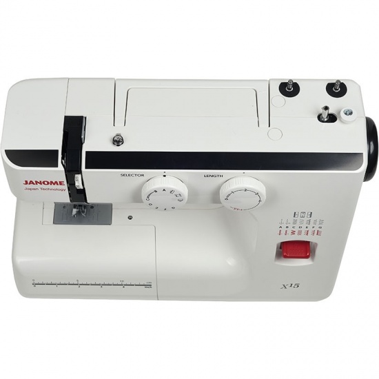 Швейна машина Janome X15