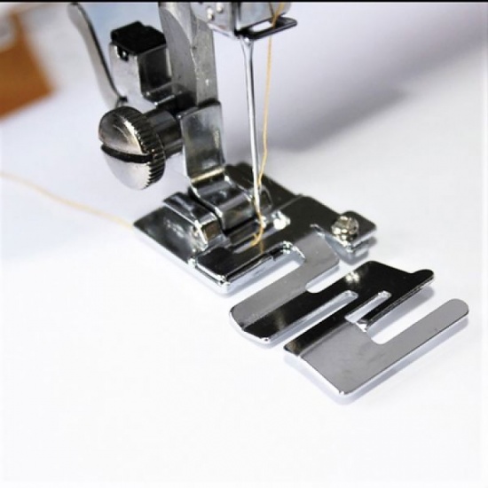 Лапка для резинки UniSew E-6010
