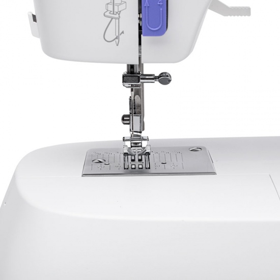 Швейна машина Necchi M213D