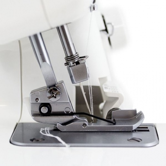 Оверлок Janome 210D
