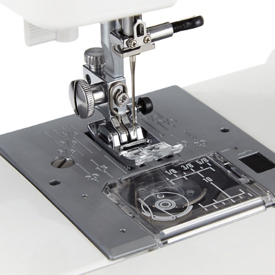 Швейная машина  Janome Decor Excel 5018