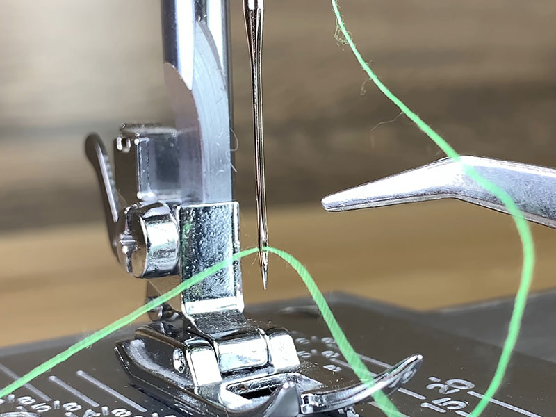 7 причин обрыва нитей в швейной машинке